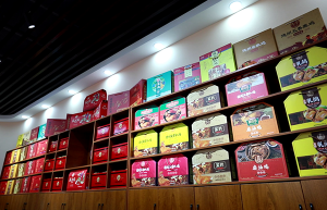 德州扒鸡行业正宗风味典范，凤起牌扒鸡和德州牌并驱争先