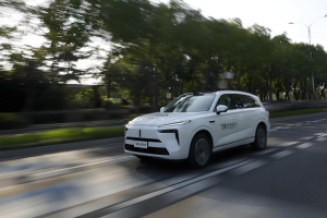 智驾内卷退潮，元戎启行用安全与爆款定义长期价值